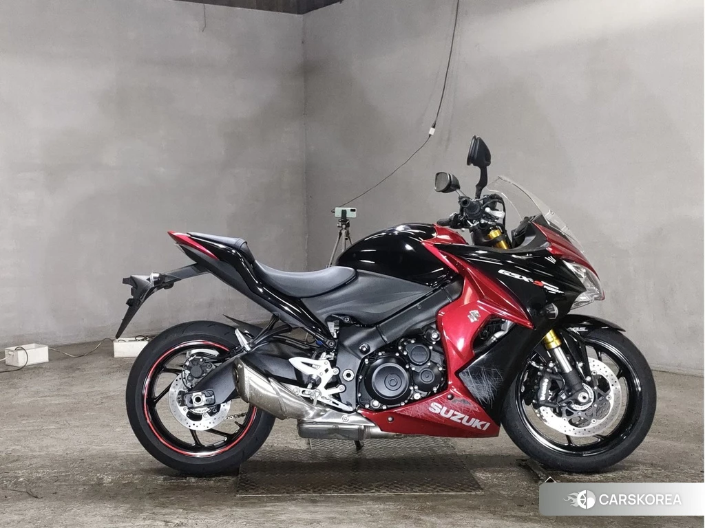 Проданный Suzuki GSX-S1000F 2016 из Японии