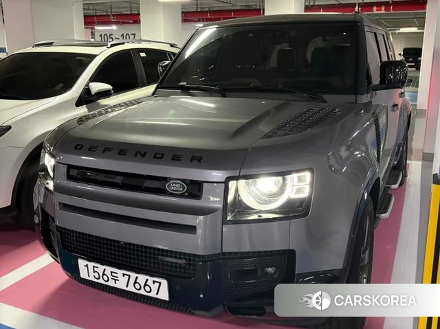 Land Rover Defender (L663) 2023 Серебристо-серый из Кореи