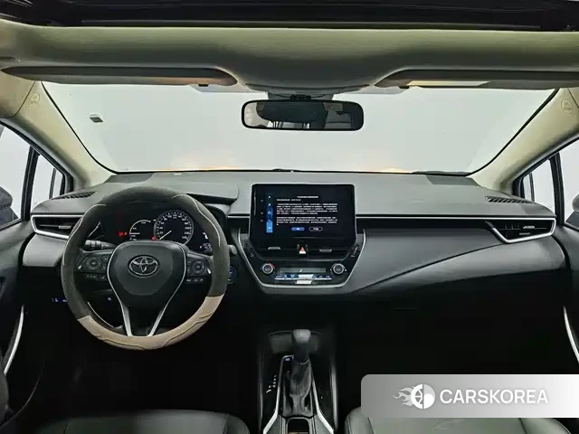 Toyota Corolla 2023 Белый из Китая
