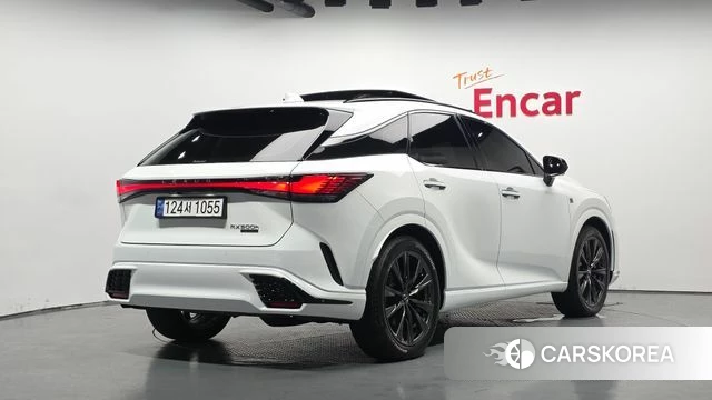 Lexus RX500h 5th generation 2024 Белый из Кореи
