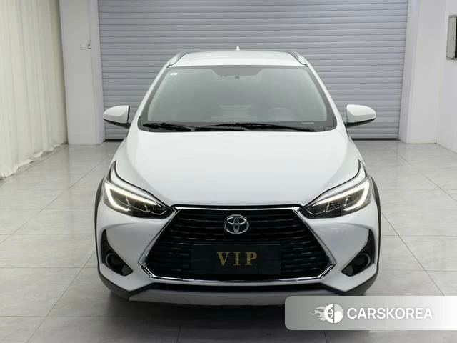 Toyota YARIS L Zhixuan 2022 Белый из Китая