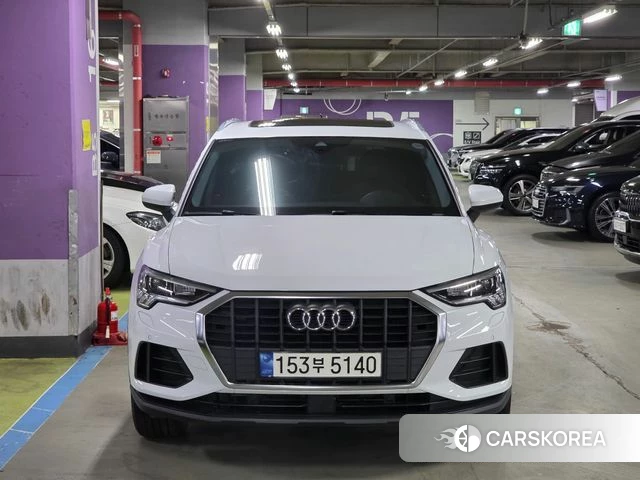 Audi Q3 (F3) 2022 Белый из Кореи