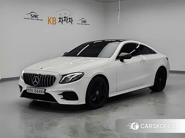 Mercedes-Benz E-Class W213 2019 Белый из Кореи