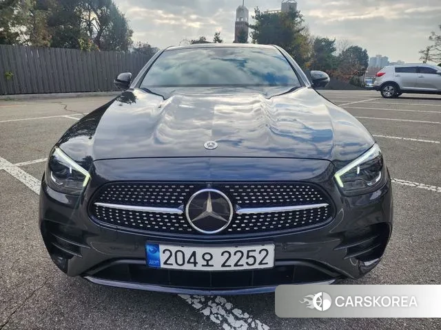 Mercedes-Benz E-Class W213 2022 Серый из Кореи