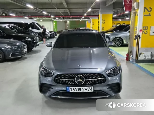 Mercedes-Benz E-Class W213 2021 Серый из Кореи