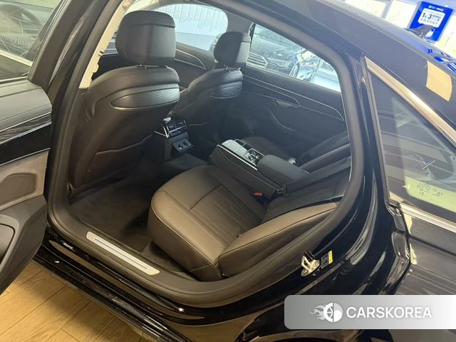 Audi A8 2025 Черный из Китая