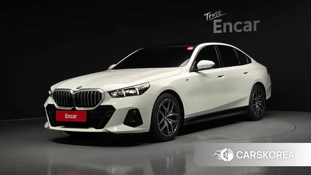 BMW 5 Series (G60) 2025 Белый из Кореи