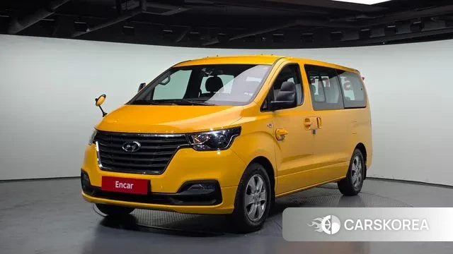 Hyundai The New Grand Starex 2018 Желтый из Кореи