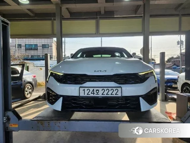 Kia The New K5 3rd generation 2024 Белый из Кореи