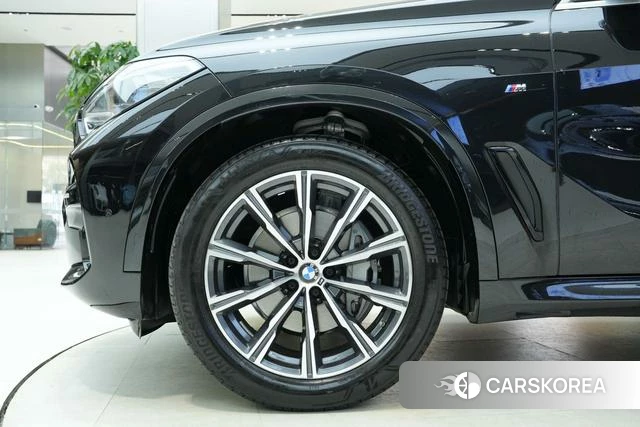 BMW X5 (imported) 2021 Черный из Китая