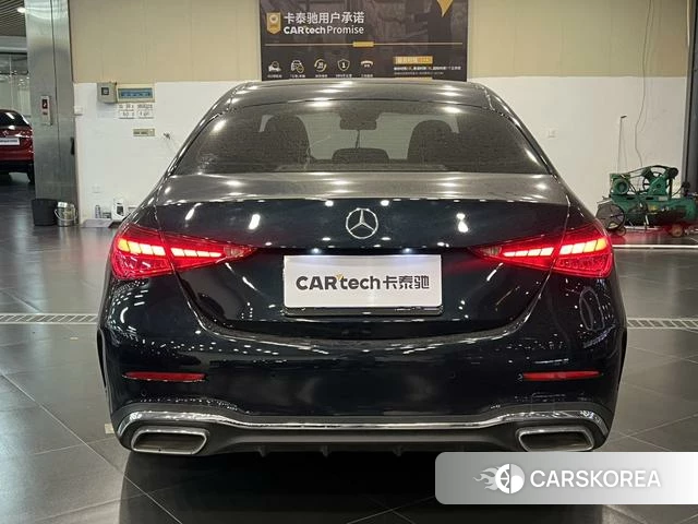 Mercedes-Benz Class C 2024 Зеленый из Китая