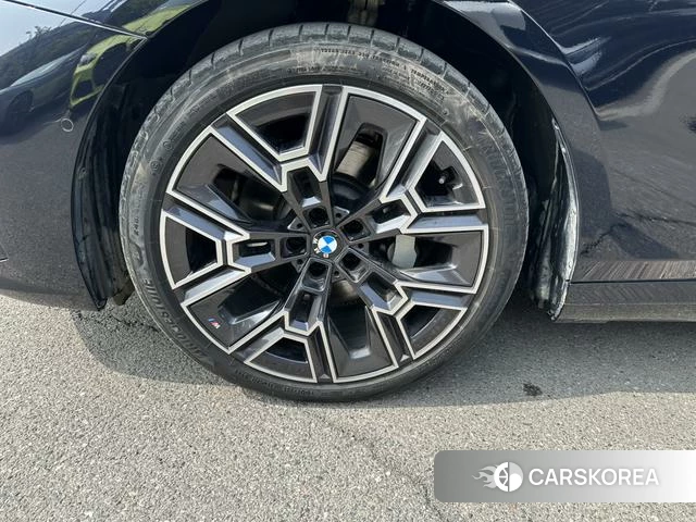 BMW 5 series id 3927016 из Китая