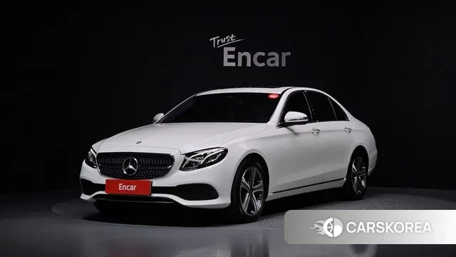 Mercedes-Benz E-Class W213 2018 Белый из Кореи