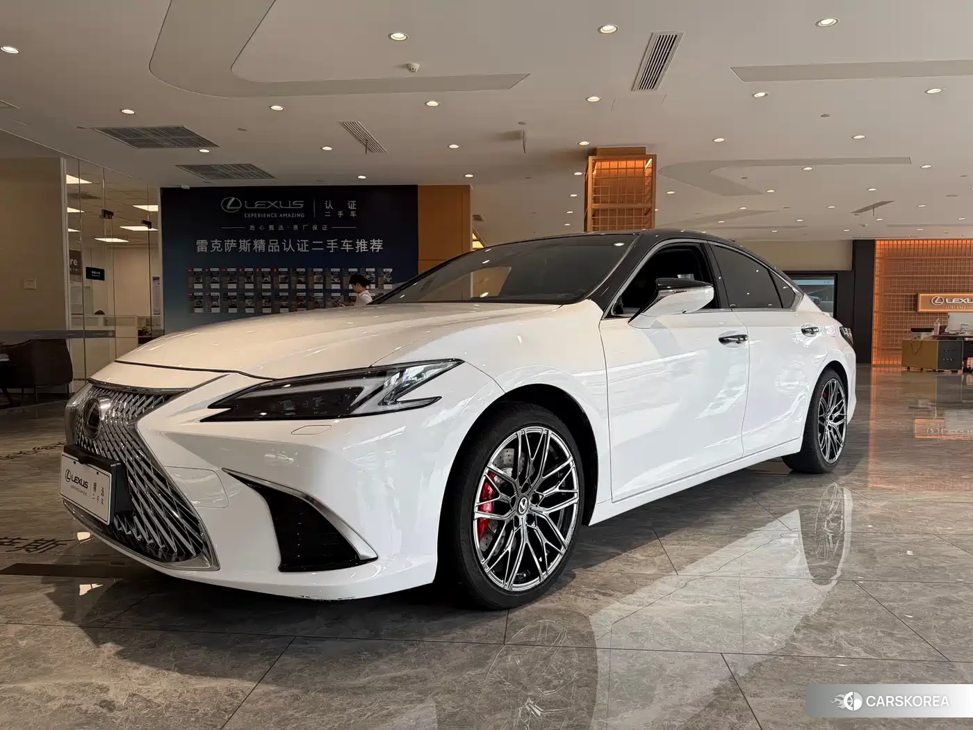 Lexus ES 2025 Белый из Китая