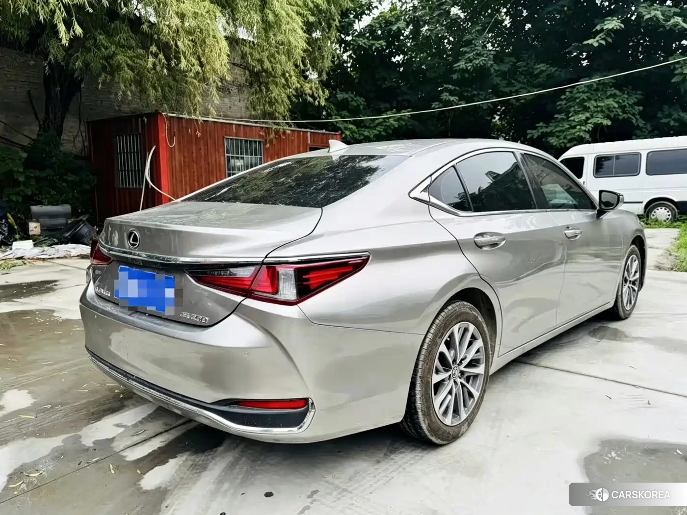 Lexus ES 2022 Silver/gray из Китая