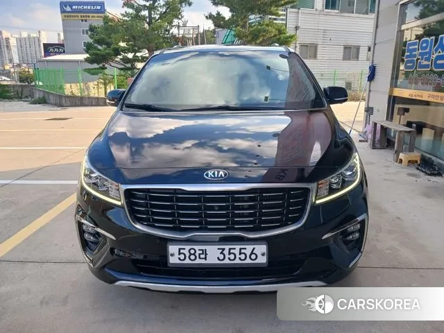 Kia The New Carnival 2018 Черный из Кореи