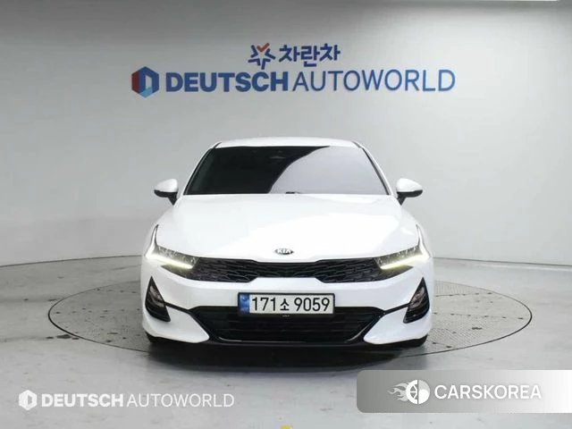 Kia K5 3rd generation 2021 Белый из Кореи