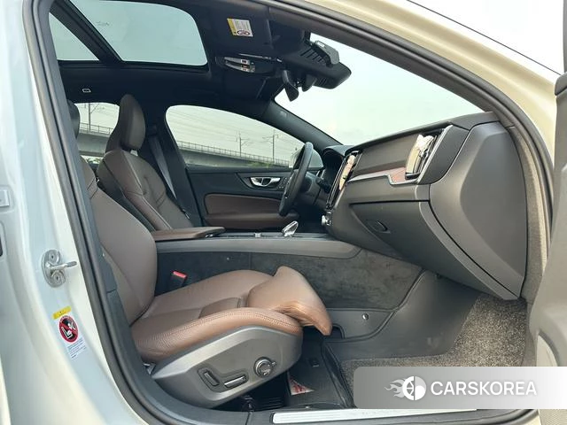 Volvo S60 2025 Белый из Китая