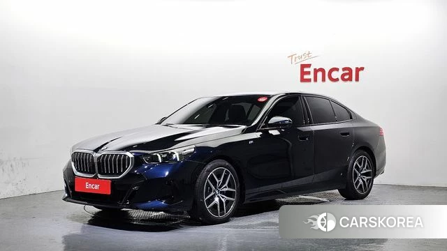 BMW 5 Series (G60) 2024 Черный из Кореи