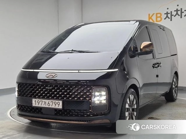 Hyundai Staria 2023 Черный из Кореи
