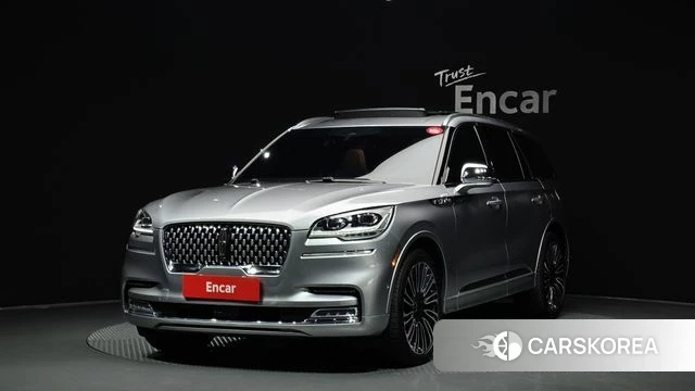 Lincoln Aviator 2nd generation 2022 Серебристо-серый из Кореи