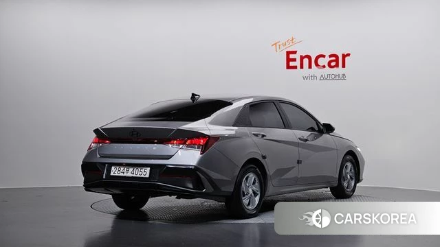 Hyundai The New Avante (CN7) 2023 Серебристо-серый из Кореи