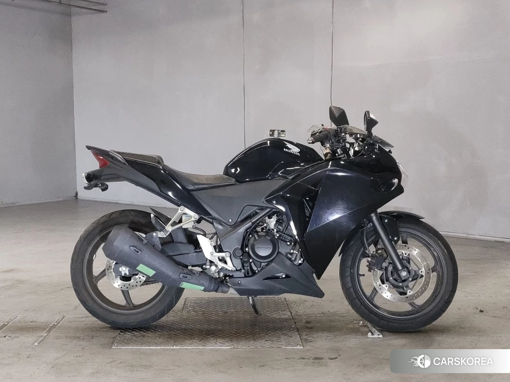 Проданный Honda CBR250R 2013 из Японии, фото 2