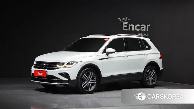 Volkswagen Tiguan second Generation 2022 Белый из Кореи