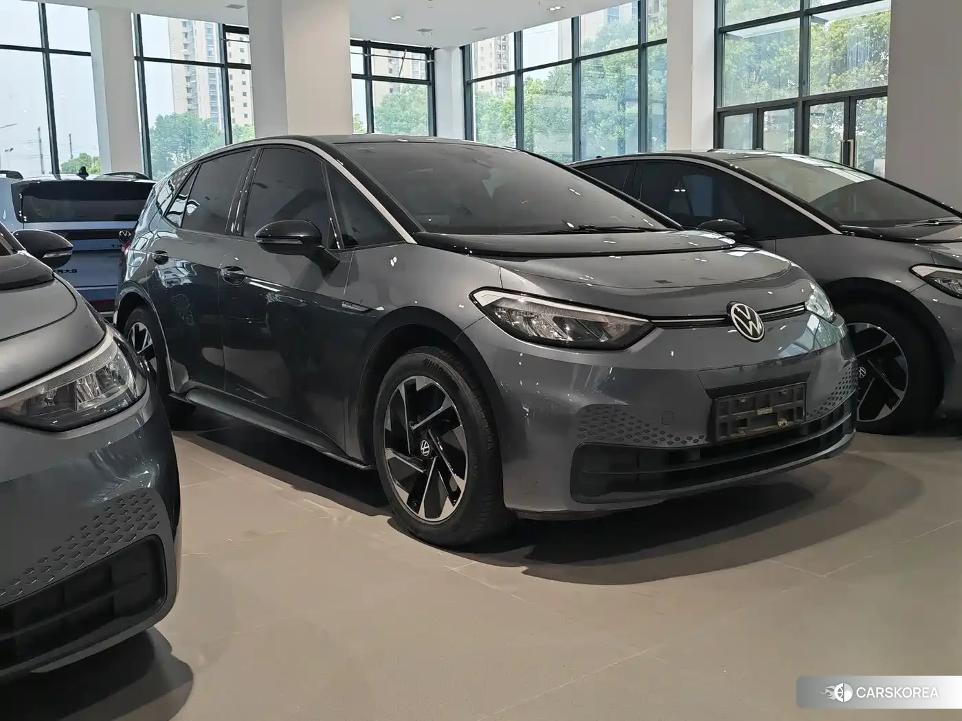 Volkswagen ID.3 2023 Silver/gray из Китая