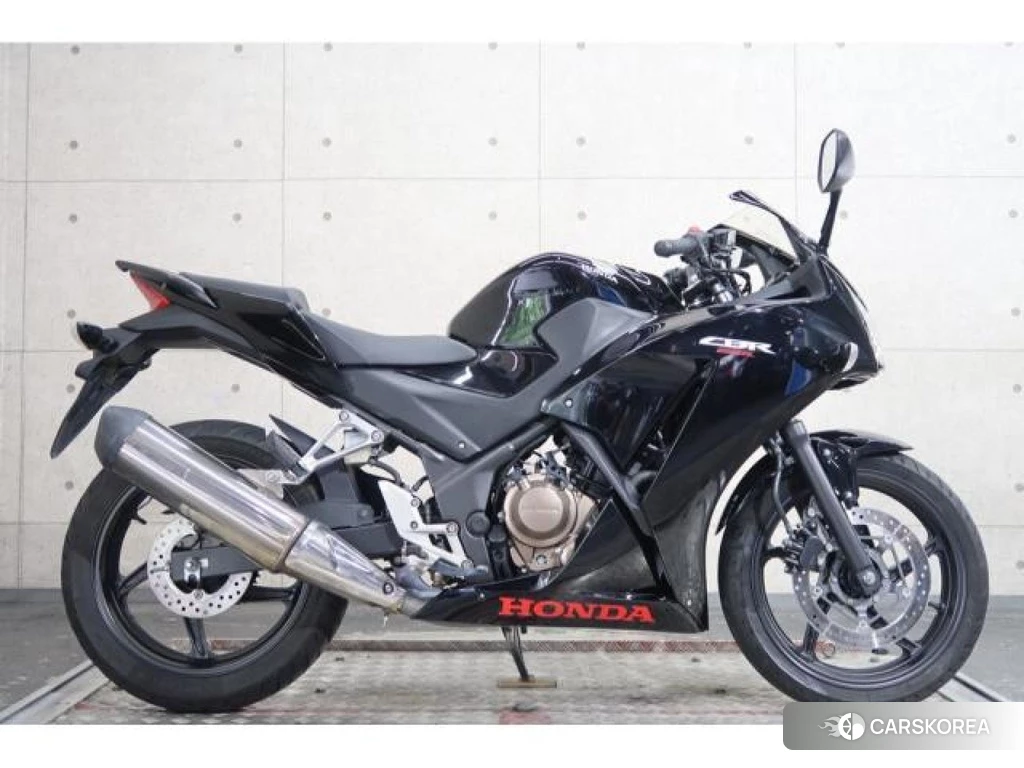 Проданный Honda CBR250R 2017 из Японии