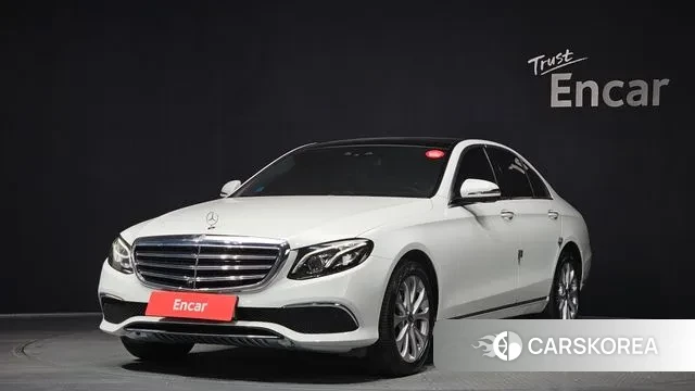 Mercedes-Benz E-Class W213 2019 Белый из Кореи
