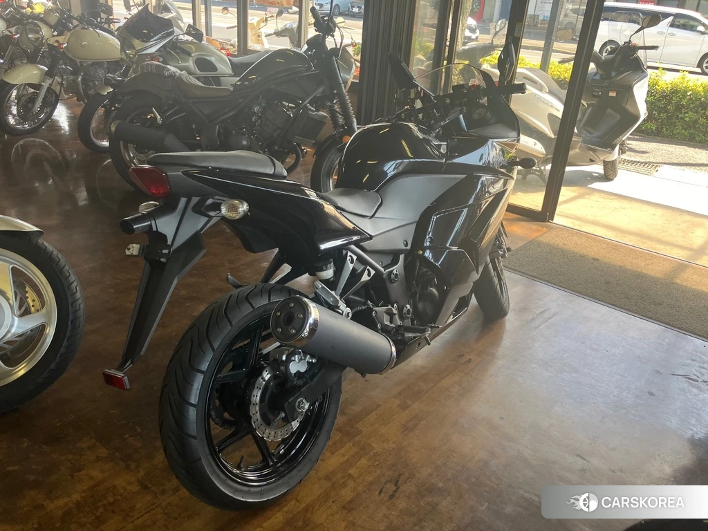 Проданный Kawasaki NINJA 250R id 4148631 из Японии, фото 2