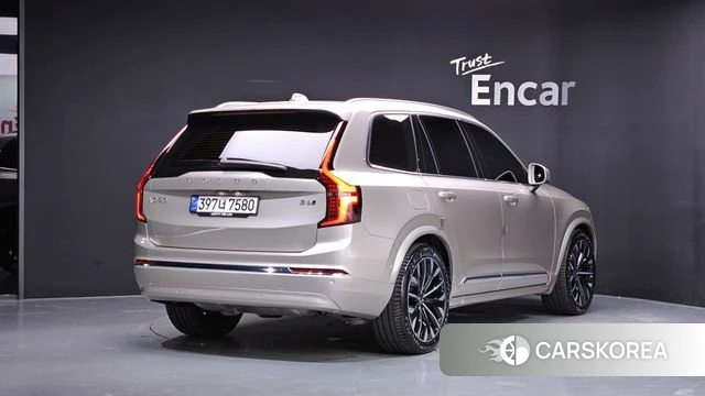 Volvo XC90 second Generation 2026 Жемчужный цвет из Кореи