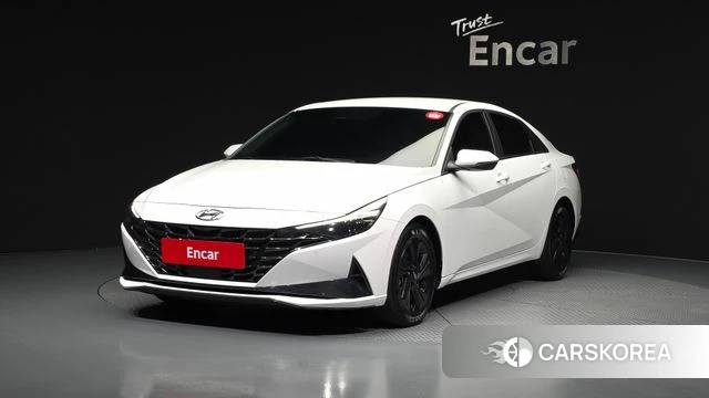 Hyundai Avante (CN7) 2023 Белый из Кореи