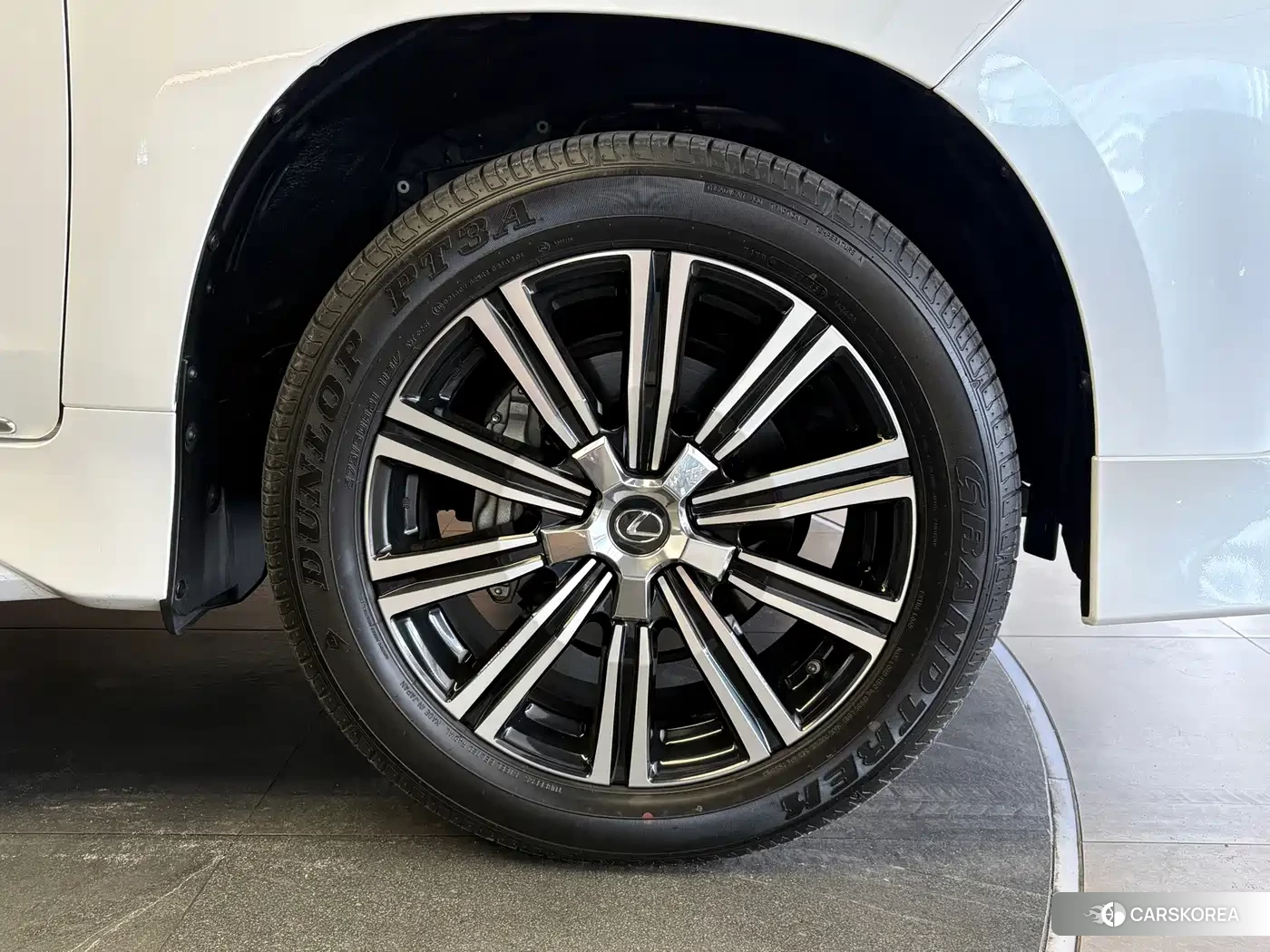 Lexus LX 2019 Белый из Китая