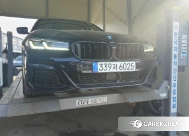 BMW 5 Series (G30) 2022 Черный из Кореи