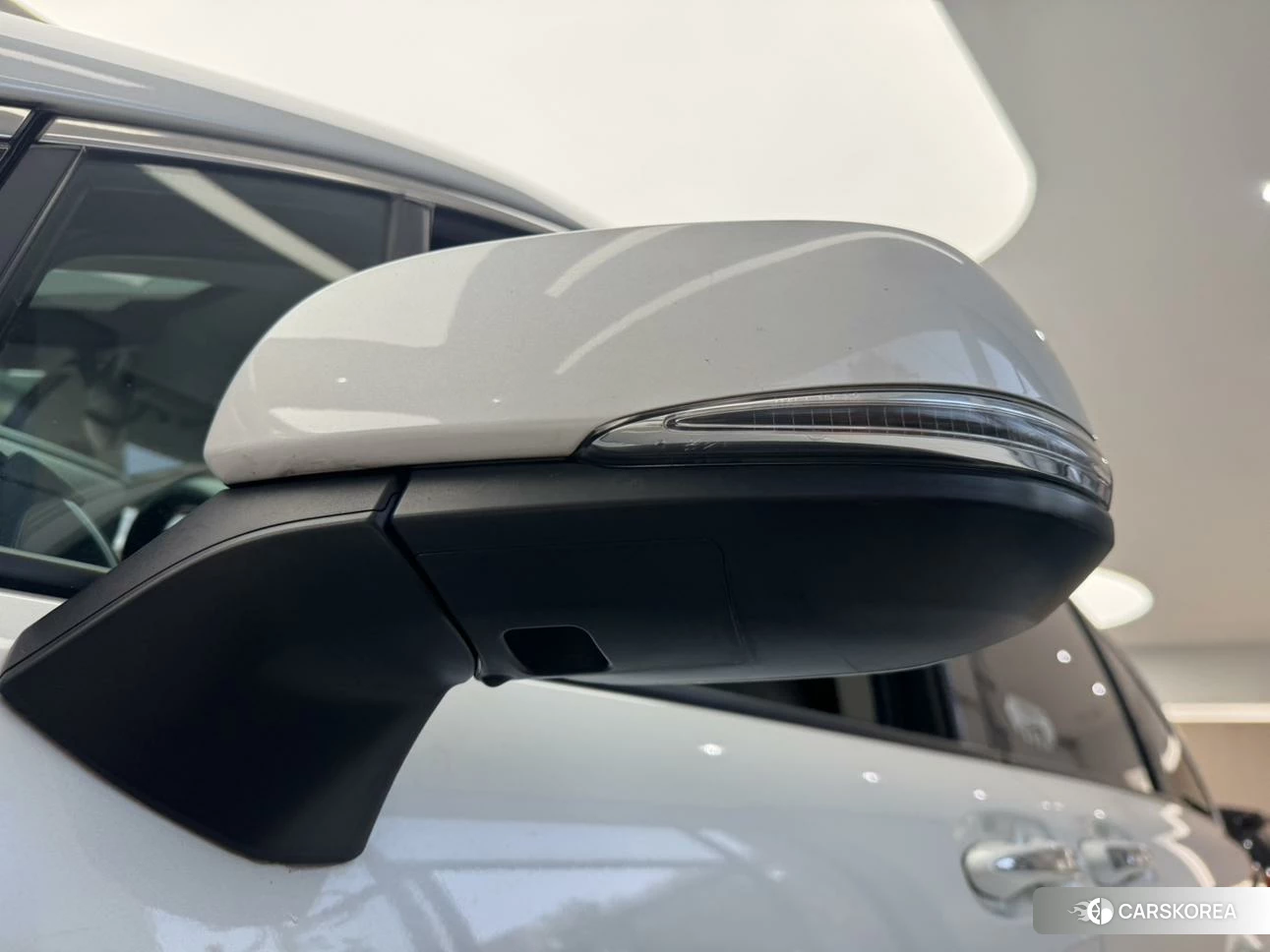 Toyota Saina 2021 Белый из Китая