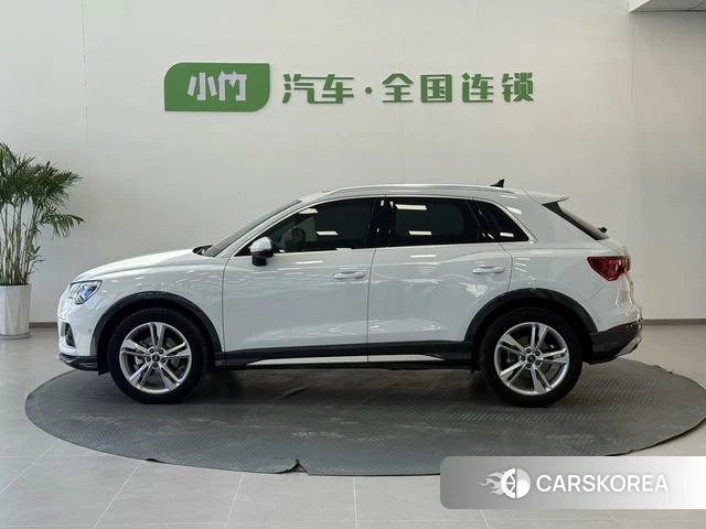 Audi Q3 2022 Белый из Китая