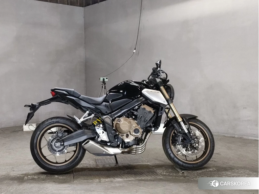 Проданный Honda CB650R 2019 из Японии