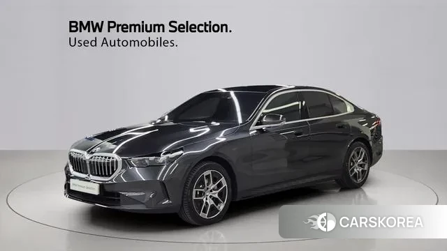 BMW 5 Series (G60) 2024 Серый из Кореи