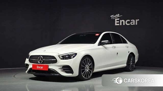 Mercedes-Benz E-Class W213 2023 Белый из Кореи