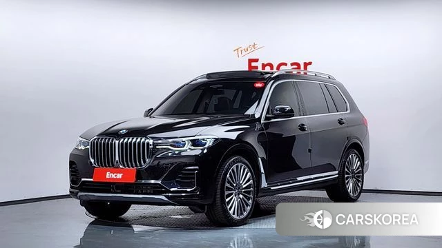BMW X7 (G07) 2022 Черный из Кореи