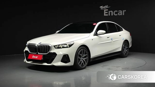 BMW 5 Series (G60) 2025 Белый из Кореи