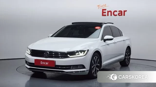 Volkswagen Passat GT (B8) 2018 Белый из Кореи