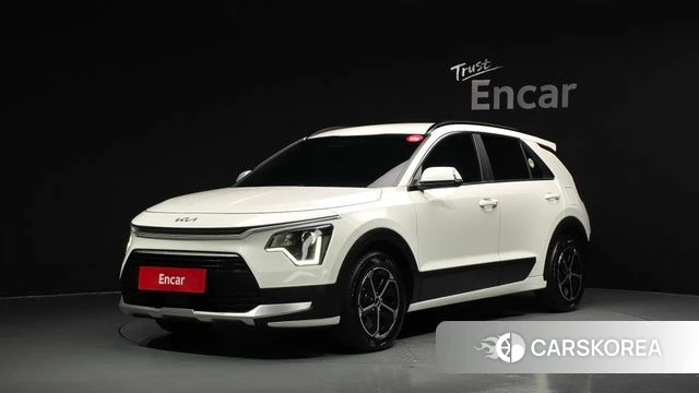 Kia Di Ol Nu Niro 2023 Белый из Кореи