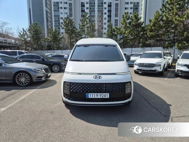 Hyundai Staria 2024 Белый из Кореи