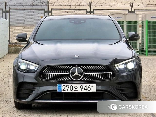 Mercedes-Benz E-Class W213 2020 Серый из Кореи