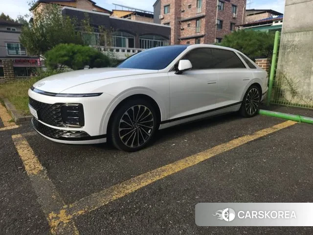 Hyundai Grandeur Hybrid (GN7) 2023 Жемчужный цвет из Кореи