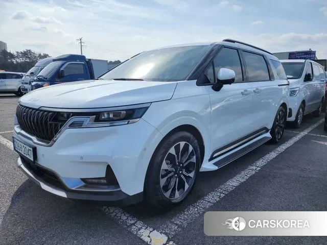 Kia Carnival 4th generation 2023 Белый из Кореи