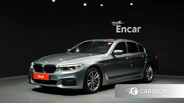 BMW 5 Series (G30) 2019 Серебристо-серый из Кореи